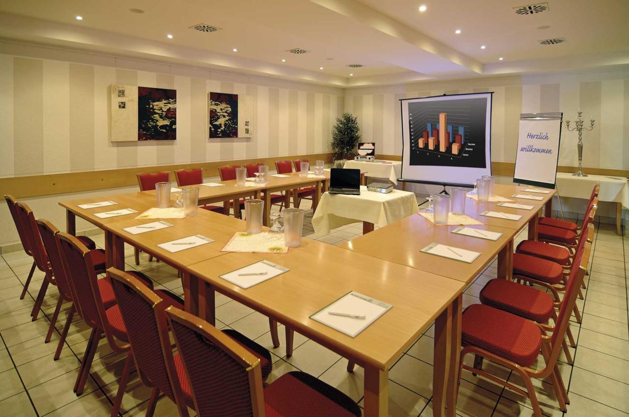 Hotel Schuetzenburg Burscheid Ngoại thất bức ảnh