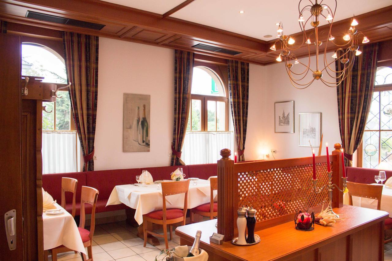 Hotel Schuetzenburg Burscheid Ngoại thất bức ảnh