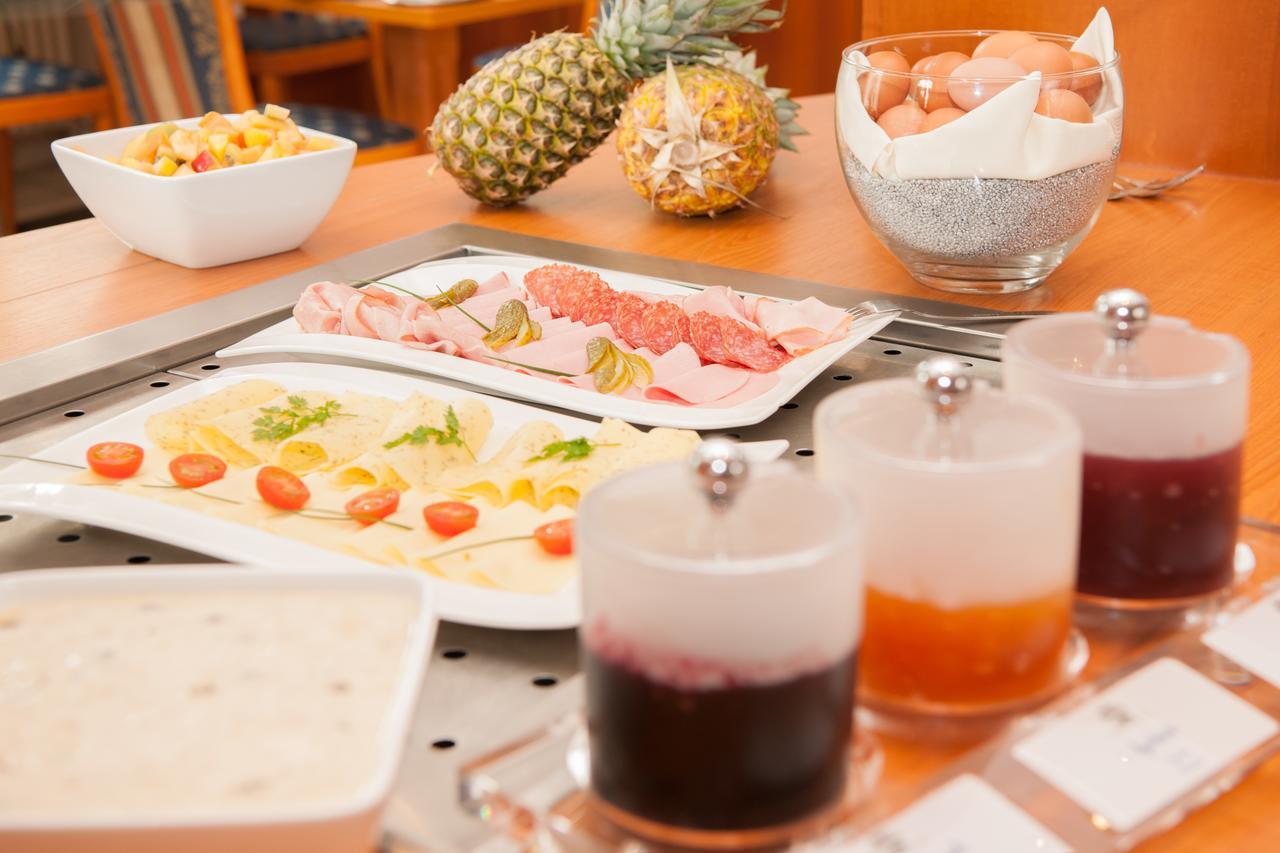 Hotel Schuetzenburg Burscheid Ngoại thất bức ảnh