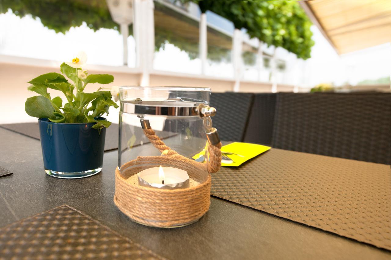 Hotel Schuetzenburg Burscheid Ngoại thất bức ảnh