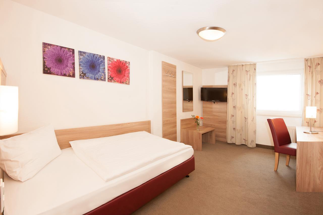 Hotel Schuetzenburg Burscheid Ngoại thất bức ảnh