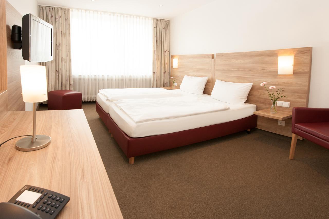 Hotel Schuetzenburg Burscheid Ngoại thất bức ảnh